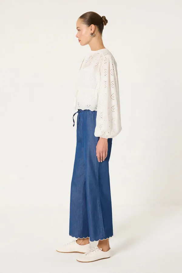 PANTALONS À OURLET BRODÉ