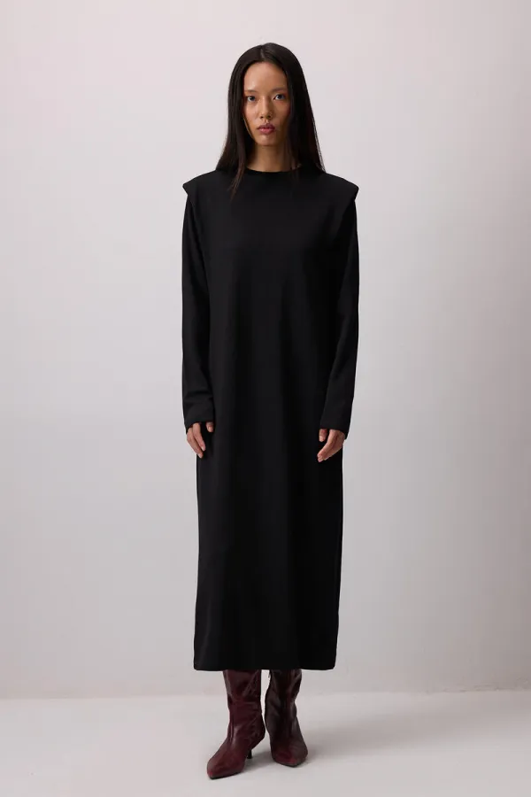 ROBE BASIQUE MOULÉE