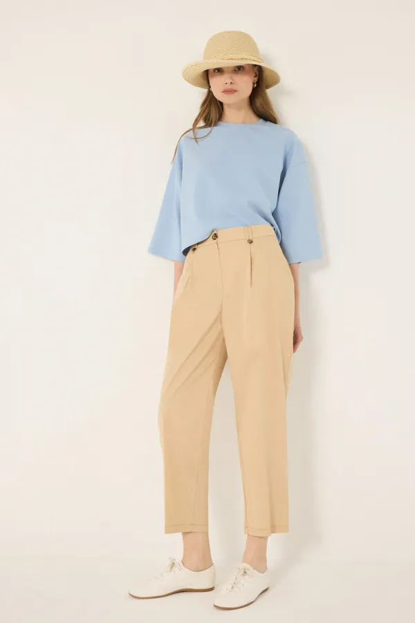 HIGH WAISTED CARROT PANTS WITH DARTS
