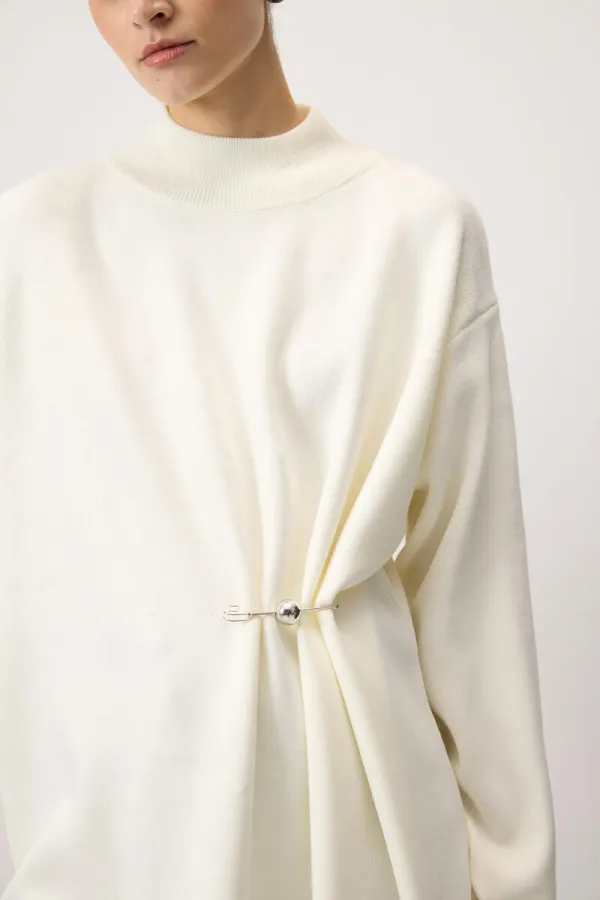 KNITTED TUNIC WITH ACCESSORIES