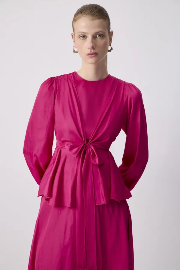 FRONT-TIE SATIN BLOUSE AND SKIRT SET FRONT-TIE SATIN BLOUSE AND SKIRT SET