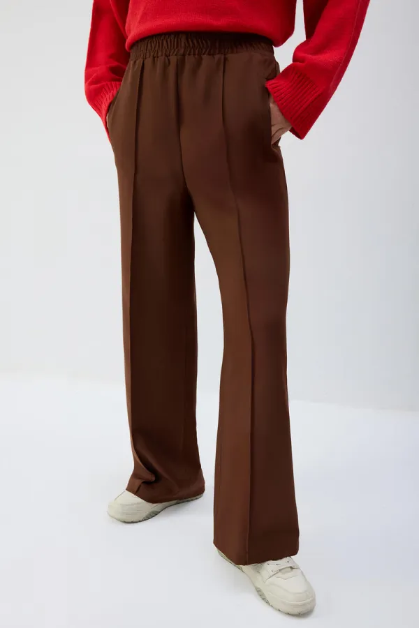 BELİ LASTİKLİ NERVÜRLÜ PANTOLON