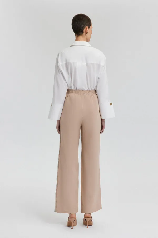 PANTALON EN LIN AVEC DÉTAILS EN ORGANZA