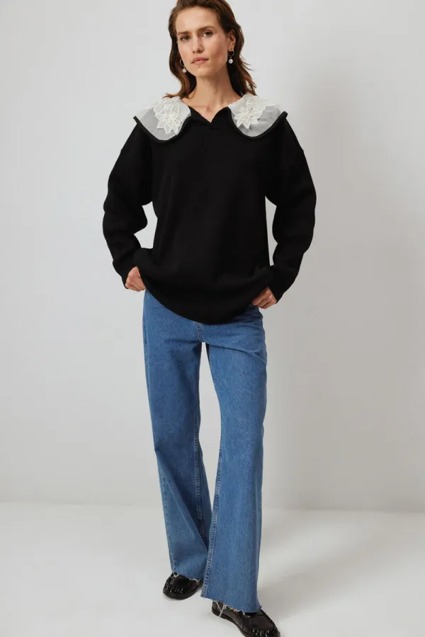 YAKASI İŞLEME DETAYLI TRİKO KAZAK