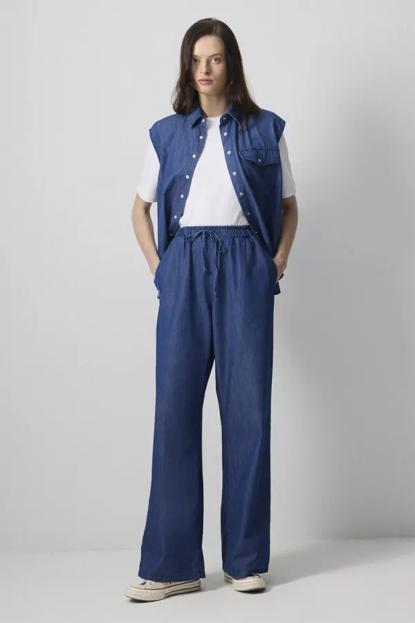 PANTALON À JAMBES LARGES EFFET DENIM