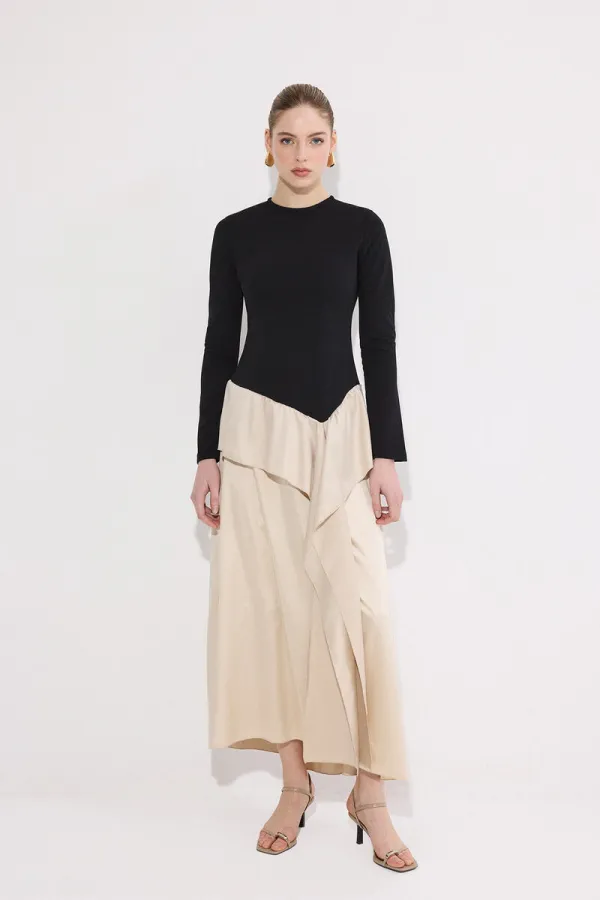 ASİMETRİK VOLANLI ELBİSE