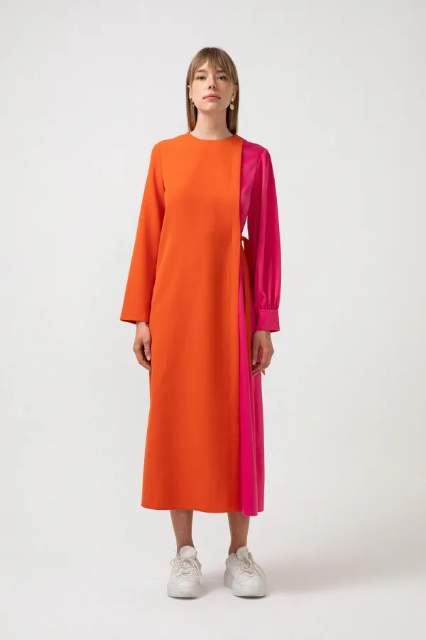 KONTRAST RENKLİ ELBİSE