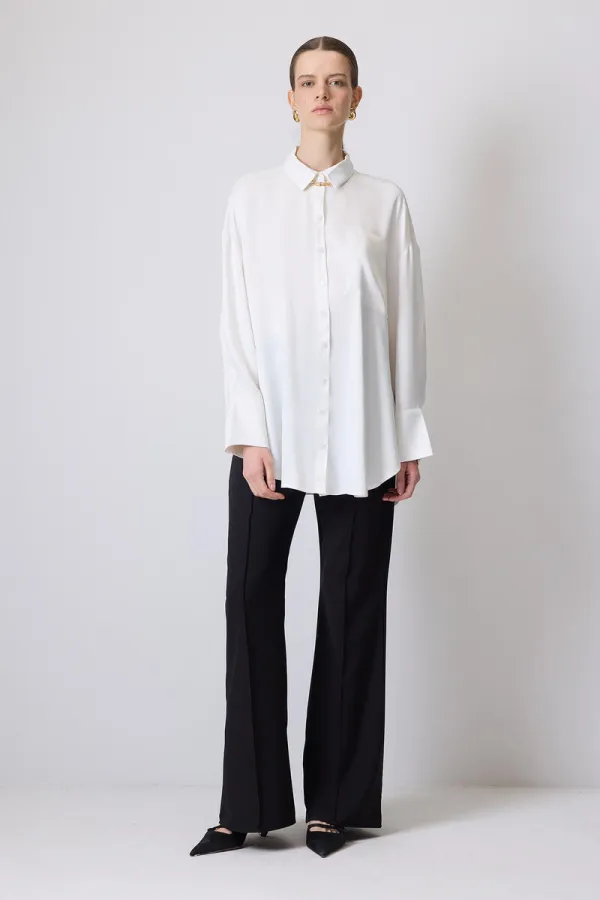 CHEMISE EN SATIN COUPE DÉCONTRACTÉE