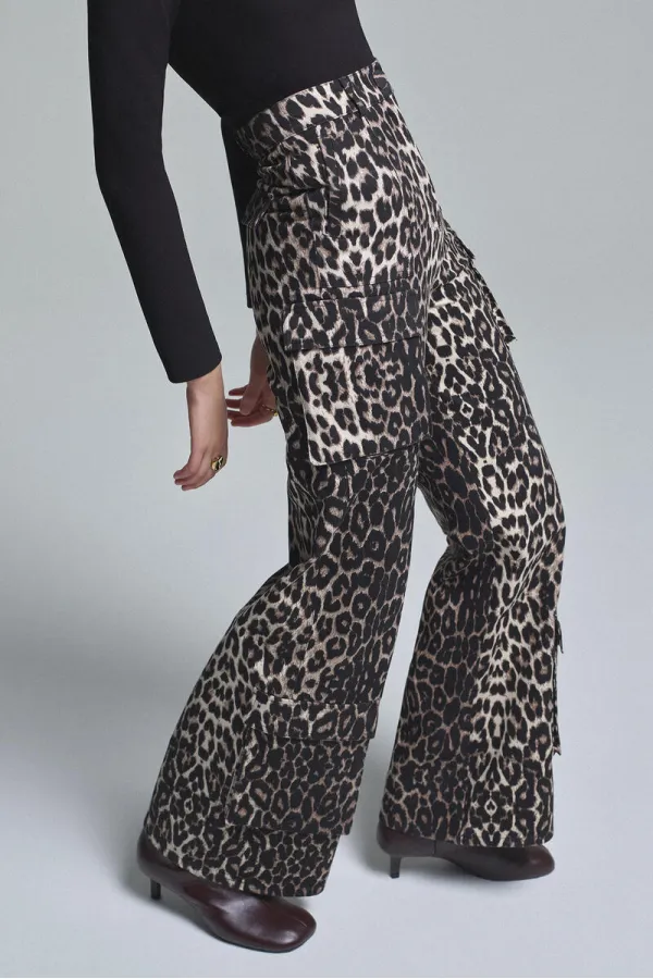 100% COTTON LEOPARD PRINT CARGO PANTS