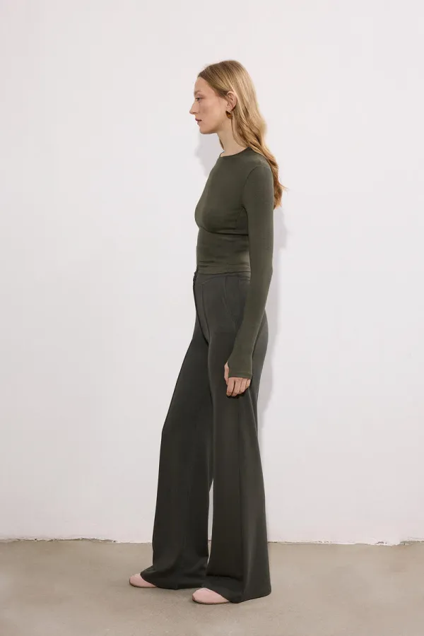 BODY À MANCHES LONGUES ET À MI-CHEVEUX