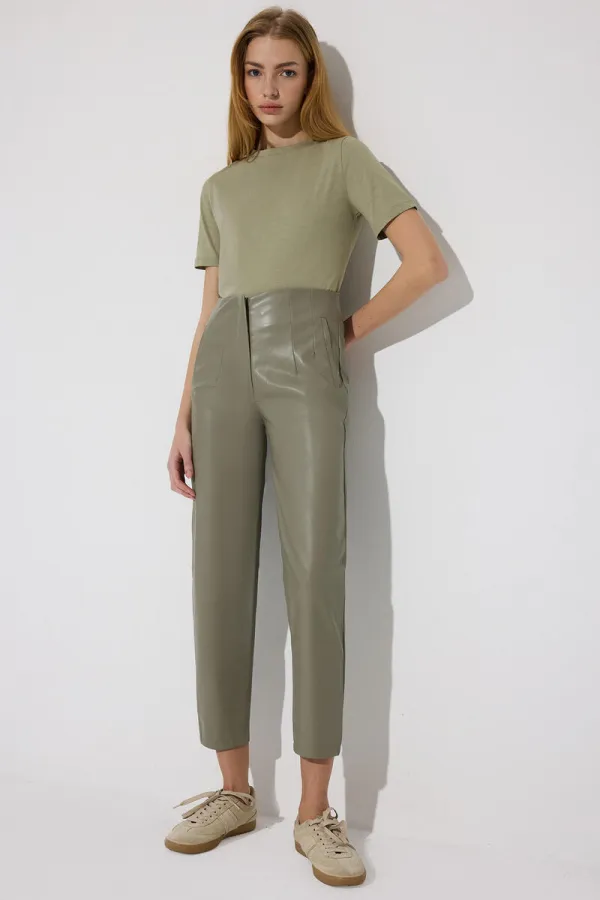 PENSLİ YÜKSEK BEL VEGAN DERİ PANTOLON