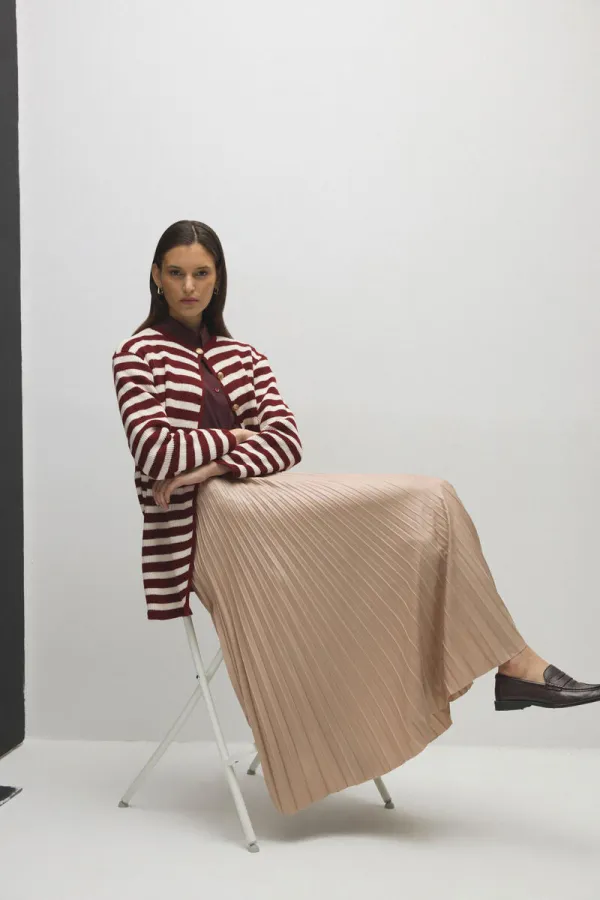 CARDIGAN LONG À BOUTONS DORÉS