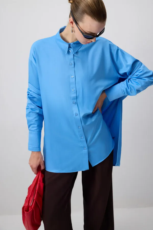 CHEMISE FONCTIONNELLE À NŒUDS