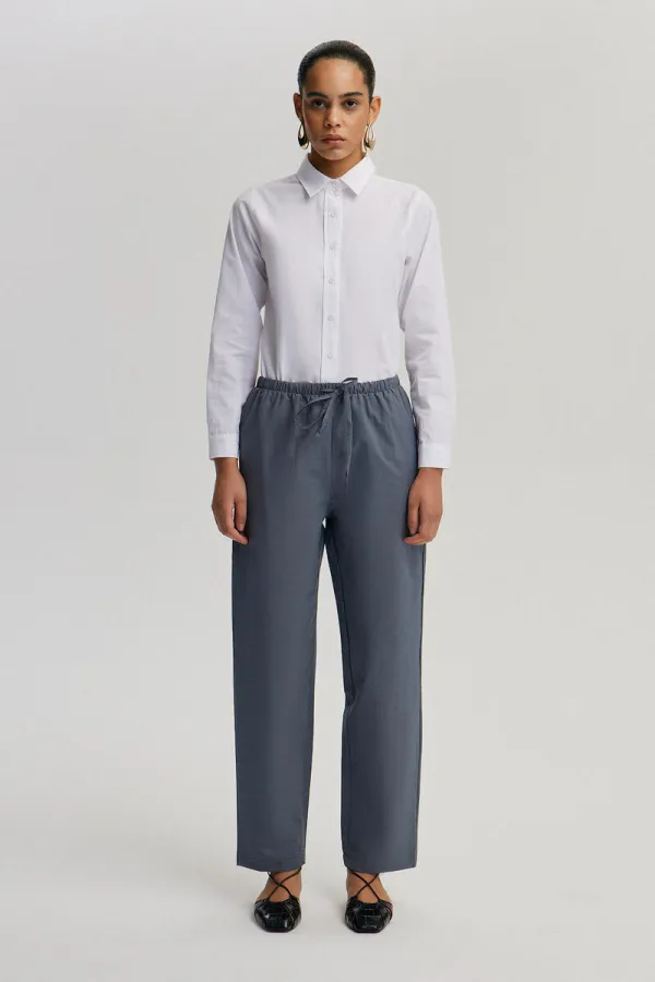 Relax fit trousers with elastic waistband Relax fit trousers with elastic waistband