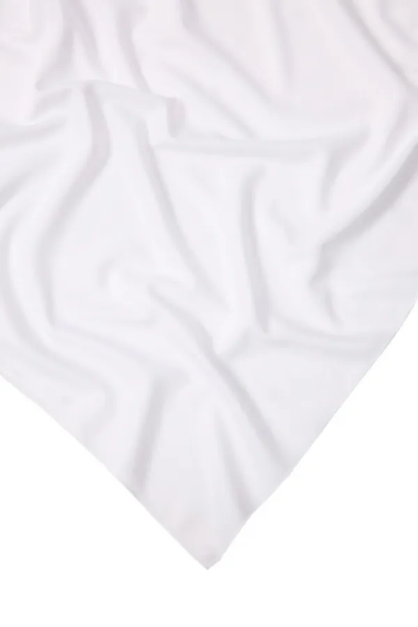 CHÂLE EN MOUSSELINE TRICOTÉE