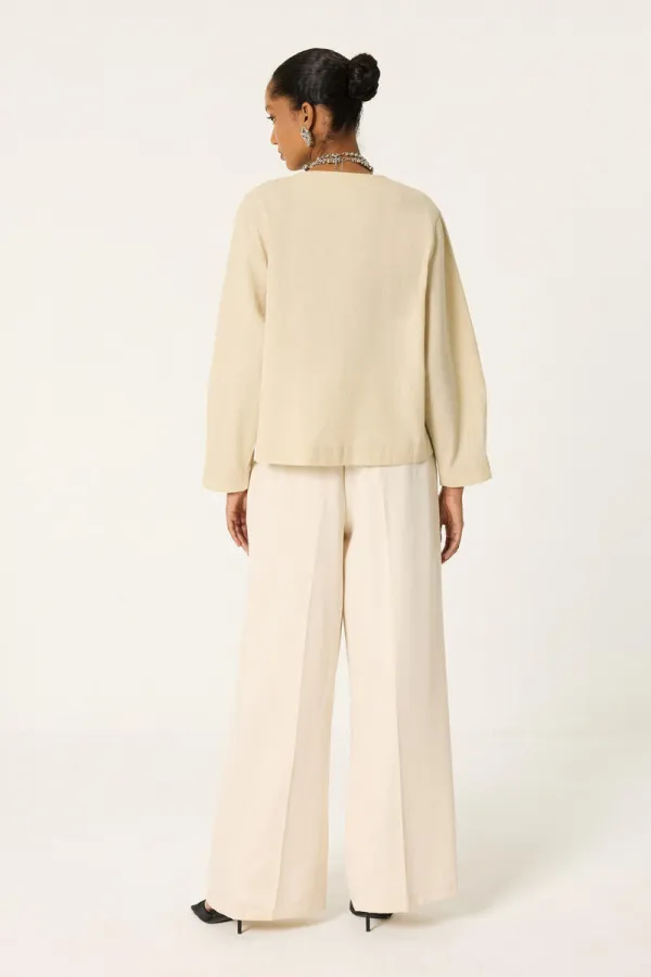 CONTRAST BUTTONED JACKET