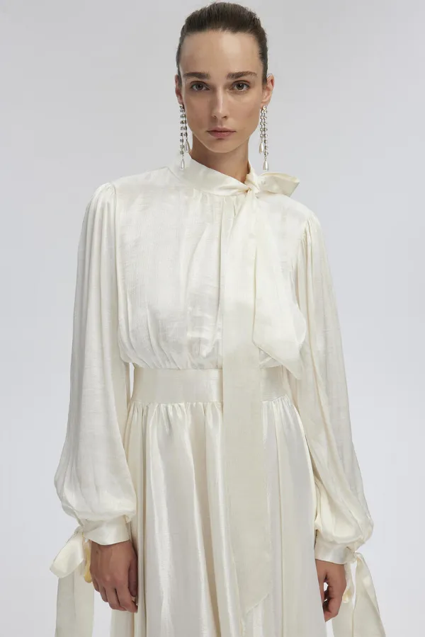 SATIN DRESS WITH TIE-DETAIL