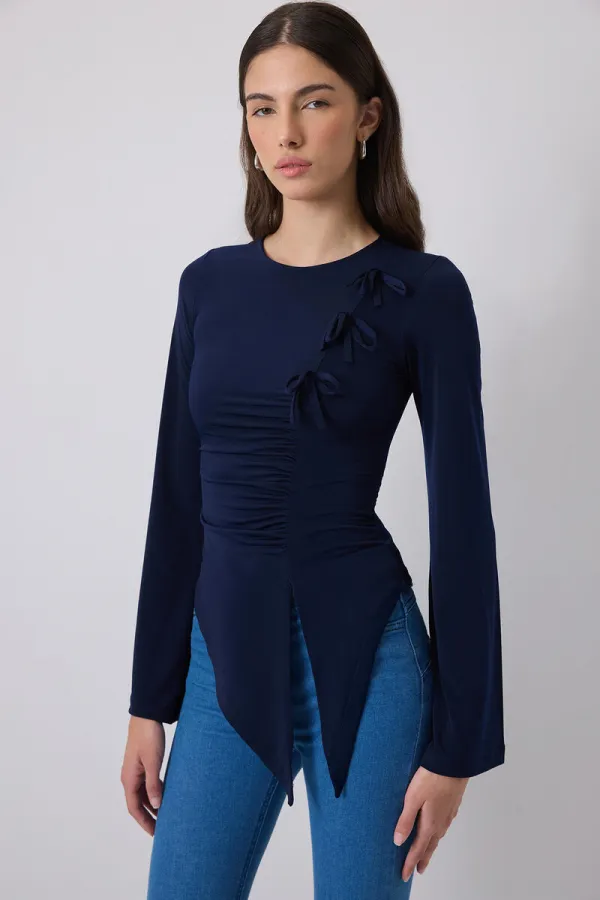 FİYONK DETAYLI DRAPELİ BLUZ