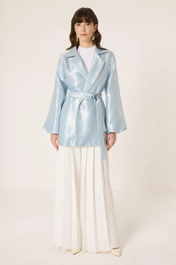 VESTE JACQUARD AVEC DÉTAIL DE CEINTURE