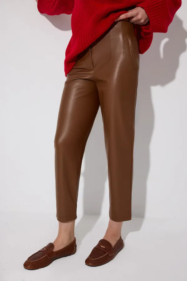 PENSLİ YÜKSEK BEL VEGAN DERİ PANTOLON