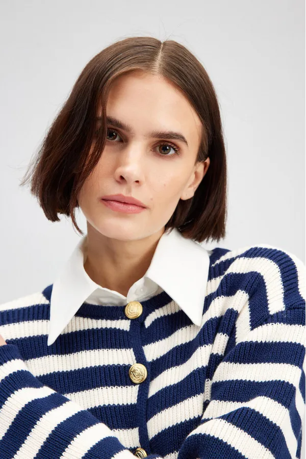 CARDIGAN LONG À BOUTONS DORÉS