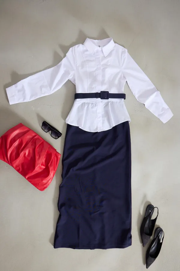 BELİ FIRFIRLI KEMERLİ ELBİSE