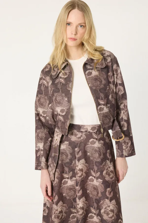 ENSEMBLE JUPE ET VESTE À MOTIFS FLORALS