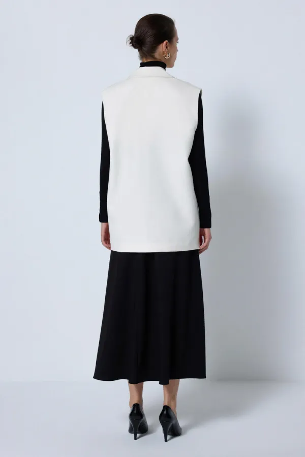 BUTTON DETAIL CREPE VEST BUTTON DETAIL CREPE VEST