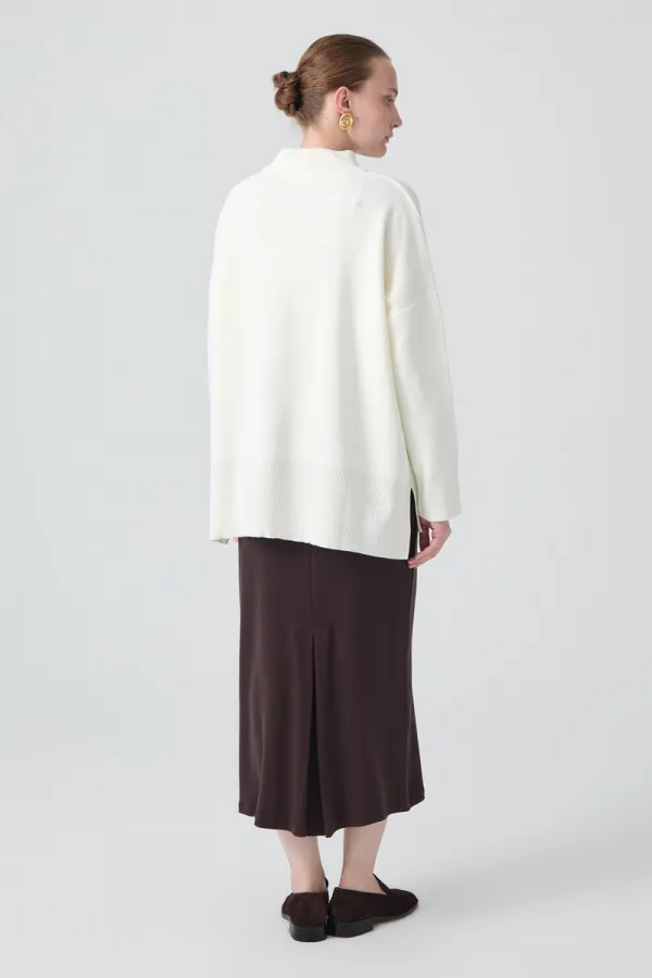 DİK YAKA BASIC TRİKO KAZAK