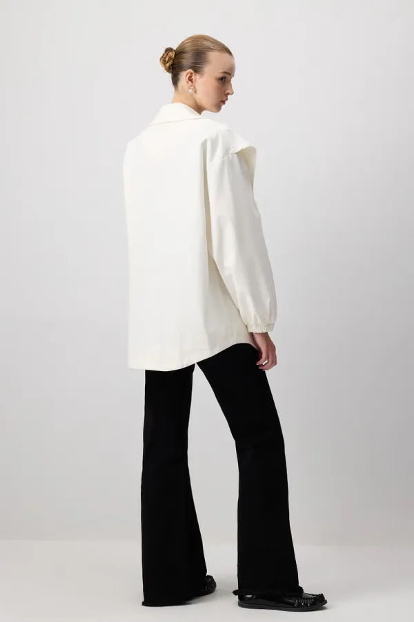 ÇİÇEK DANTELLİ GABARDİN CEKET