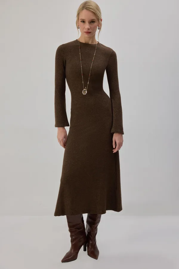 MAXI KNITTED DRESS