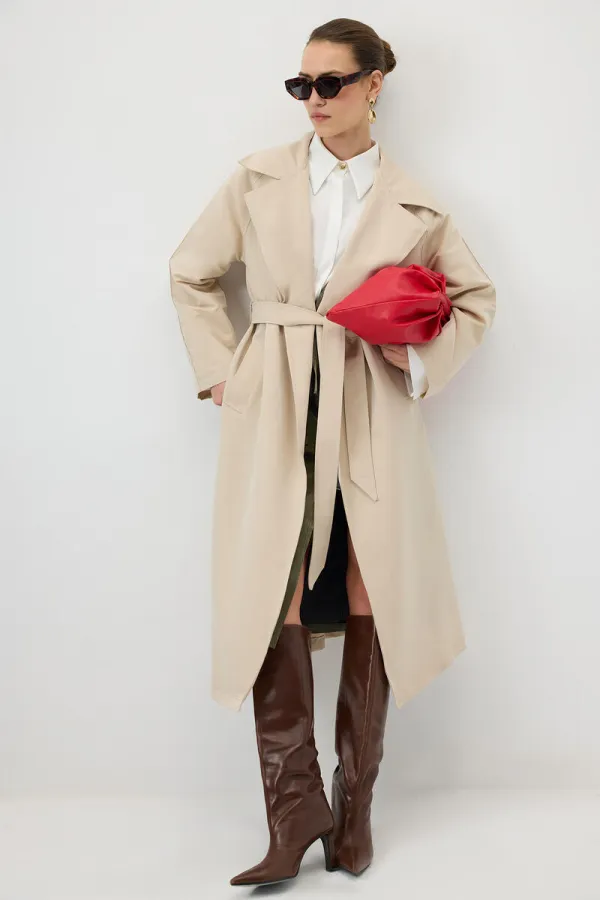 Raglan sleeve double-breasted trench coat