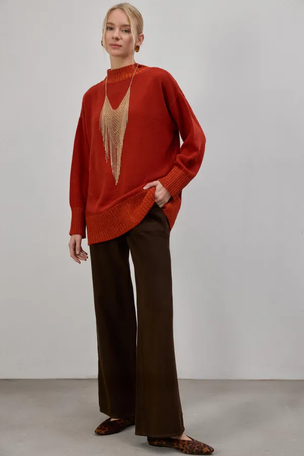 Tunique tricotée aux couleurs contrastées