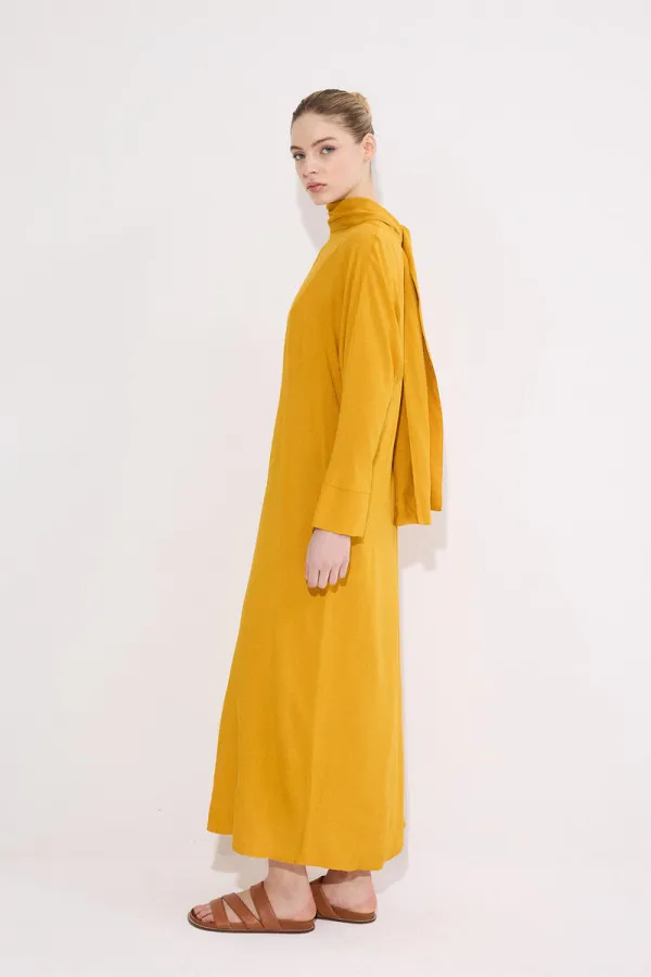 Robe en viscose à col châle