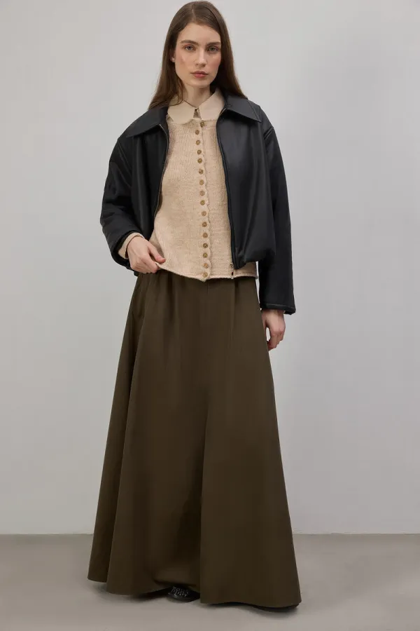 SHORT BUTTONED KNITTED CARDIGAN