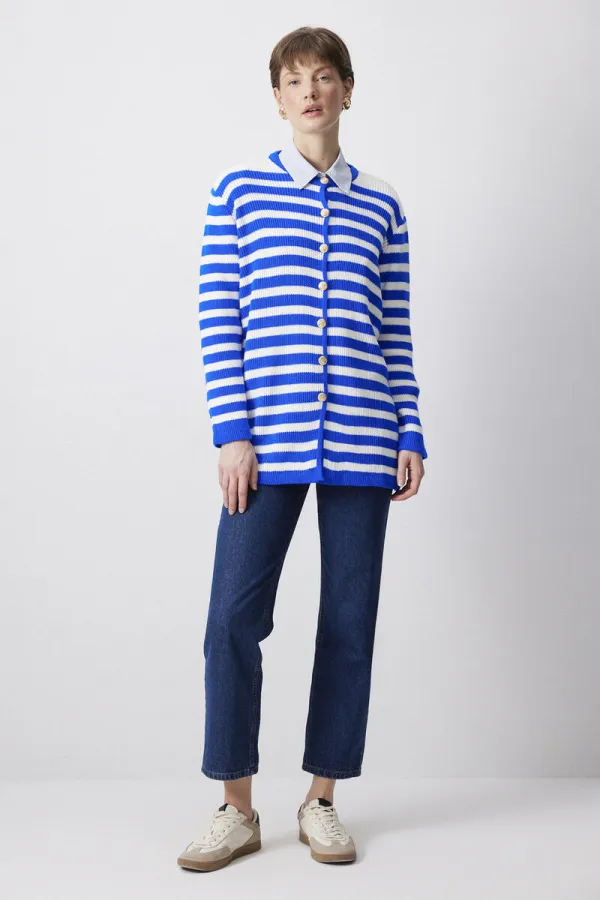 CARDIGAN LONG À BOUTONS DORÉS