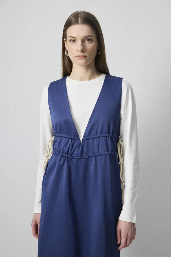 V-neck drawstring vest