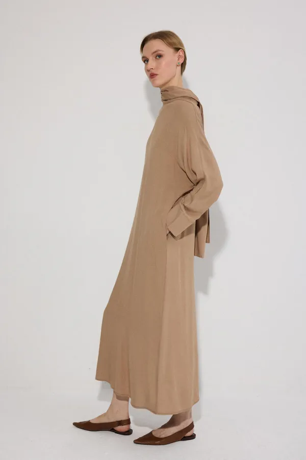 Robe en viscose à col châle