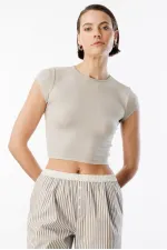 Women's Short-Sleeved Crop T-shirt CROP-T-SHIRT