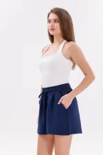 Short en coton Aerobin pour femme de Genius Store, avec poches, tissu infroissable et taille élastique.