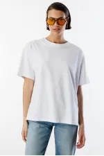 Kadın %100 Organik Pamuklu Kalın Dokulu Oversize Fit Yuvarlak Yakalı T-shirt KADIN-OVERSIZE-T-SHIRT