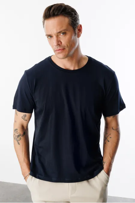 Men's T-shirt 100% Cotton Regular Fit Standard Cut Crew Neck Basic T-shirt BASIC-T-SHIRT1