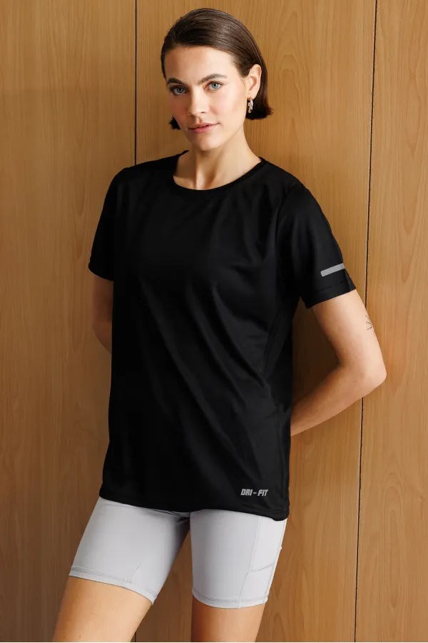 Kadın Nem Emici Hızlı Kuruma Atletik Teknik Performans Spor T-shirt DRIFIT-KISAKOL
