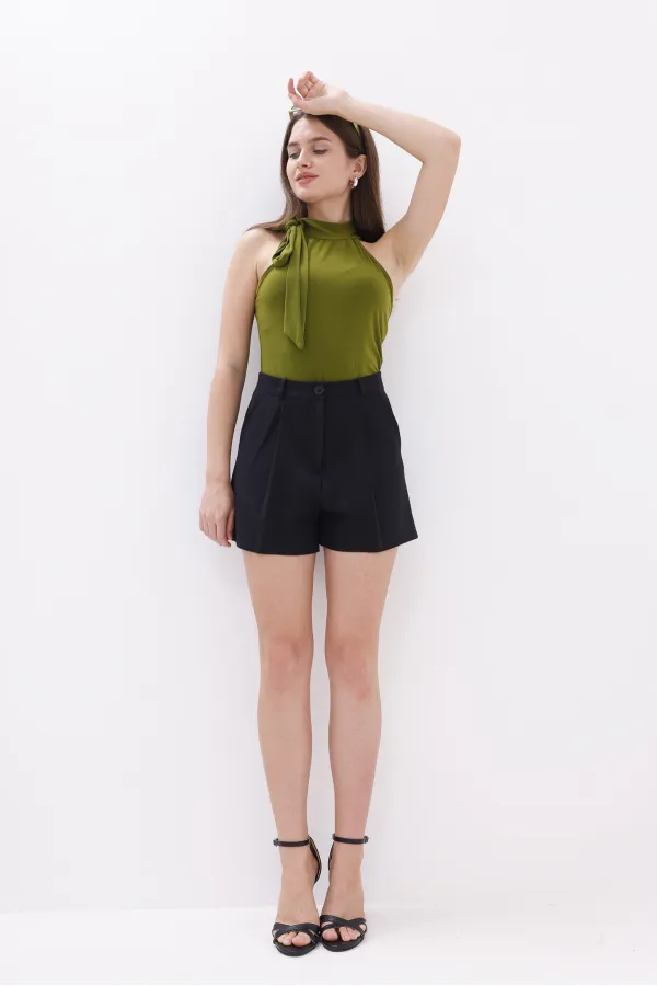 FundaChoosesXGenius Kadın Pileli Şort İç Göstermez Lamineli Kadın Şort PİLELİ-ŞORT