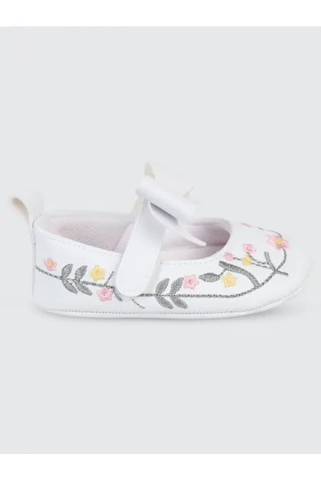 Chaussures premiers pas bébé, pointures 18 à 21, blanches - Lot