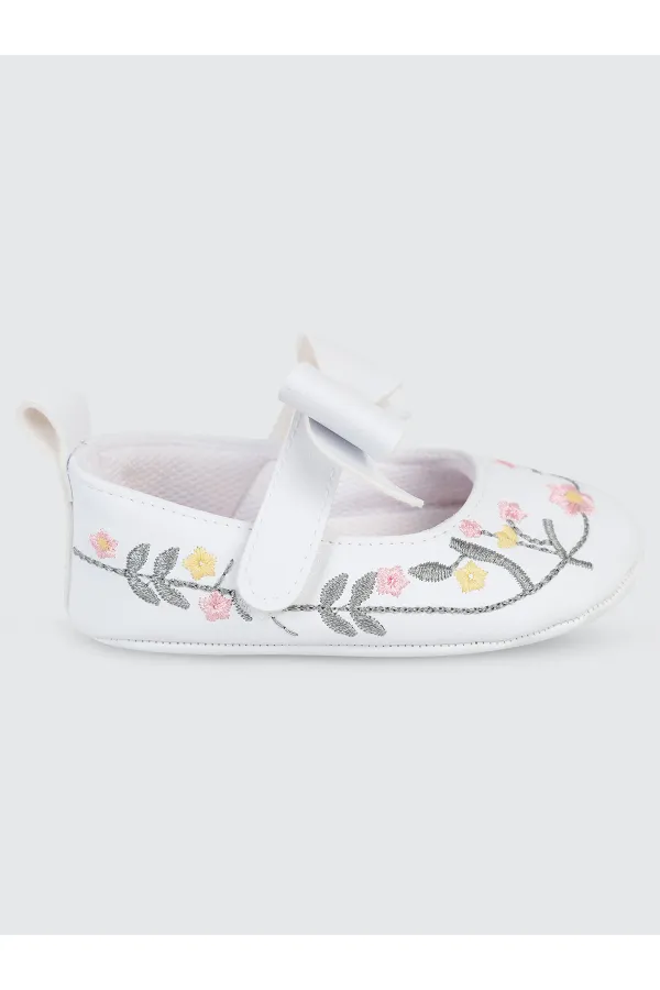 Chaussures premiers pas bébé, pointures 18 à 21, blanches - Lot