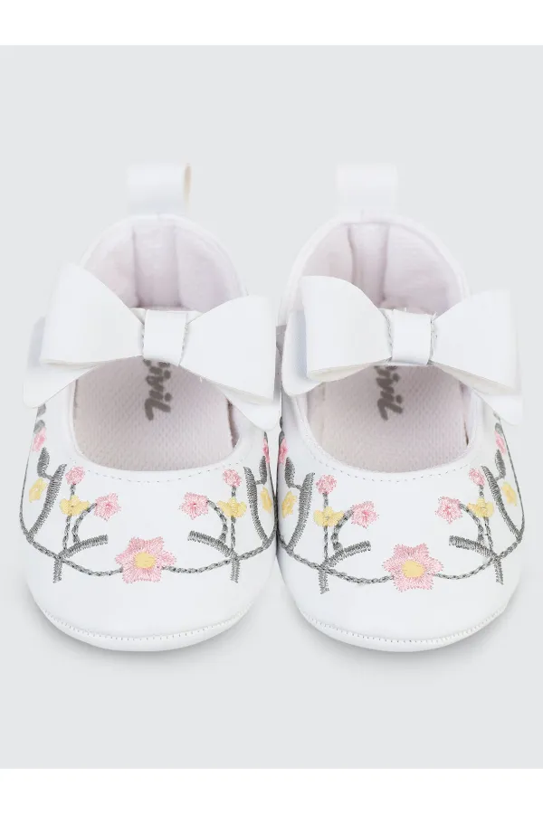 Chaussures premiers pas bébé, pointures 18 à 21, blanches - Lot