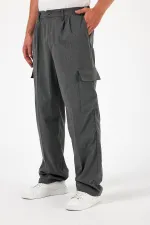 Pantalon cargo ample et flexible pour homme avec poches