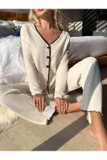 V Yaka Düğmeli Uzun Pijama Takımı