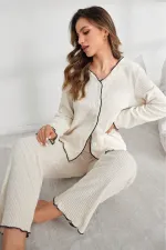 V Yaka Pamuklu Düğmeli Uzun Pijama Takımı